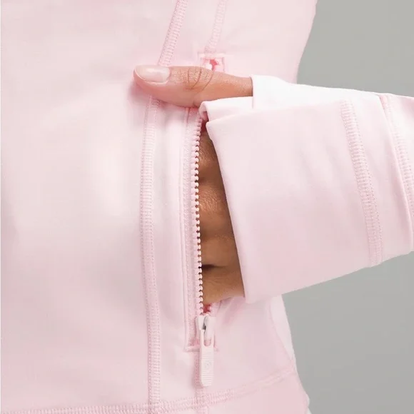 Lululemon Define Cropped Nulu Jacket - Picture 6 of 16